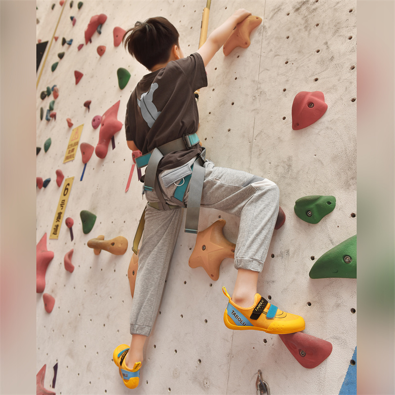 Rock-Climbing Shoes Boys Girls - مراجعة Kids Outdoor Climbing Structure وسعره