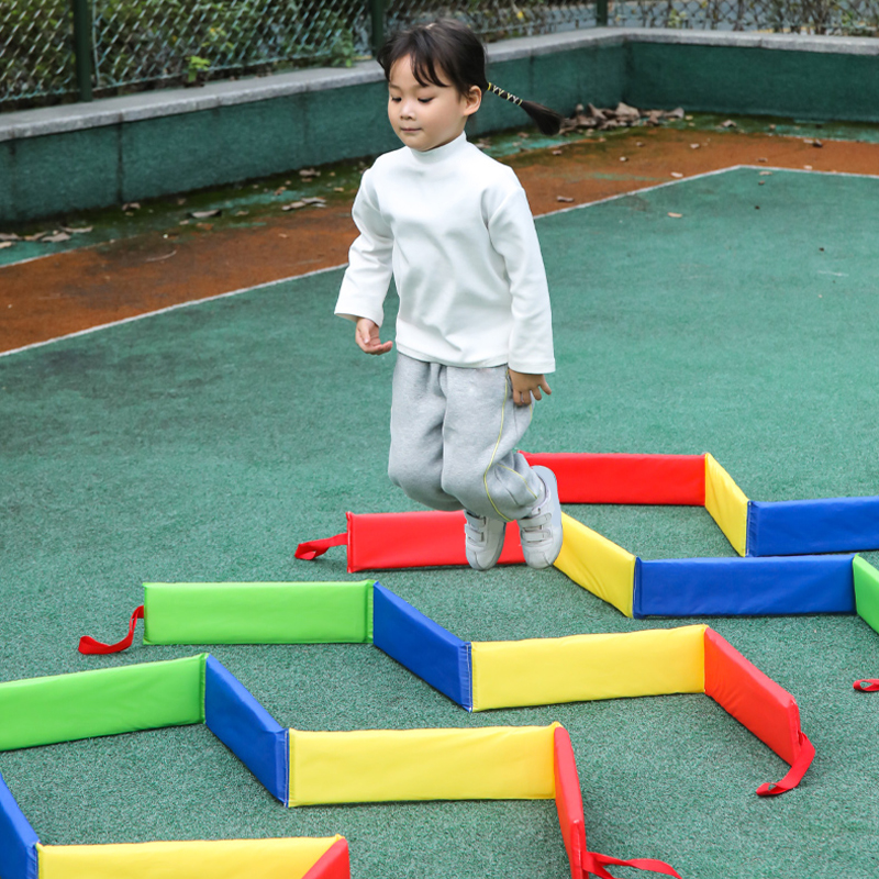 Outdoor Children's Games Jumpi - مراجعة Kids Outdoor Climbing Structure وسعره
